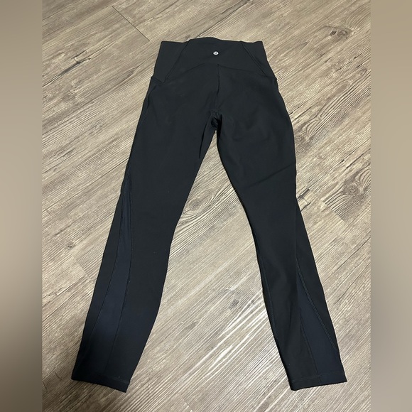 Lululemon capri leggings - Picture 1 of 4